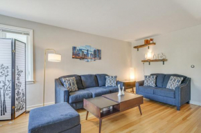 Home with Fenced Yard 13 Mi to Downtown Chicago!